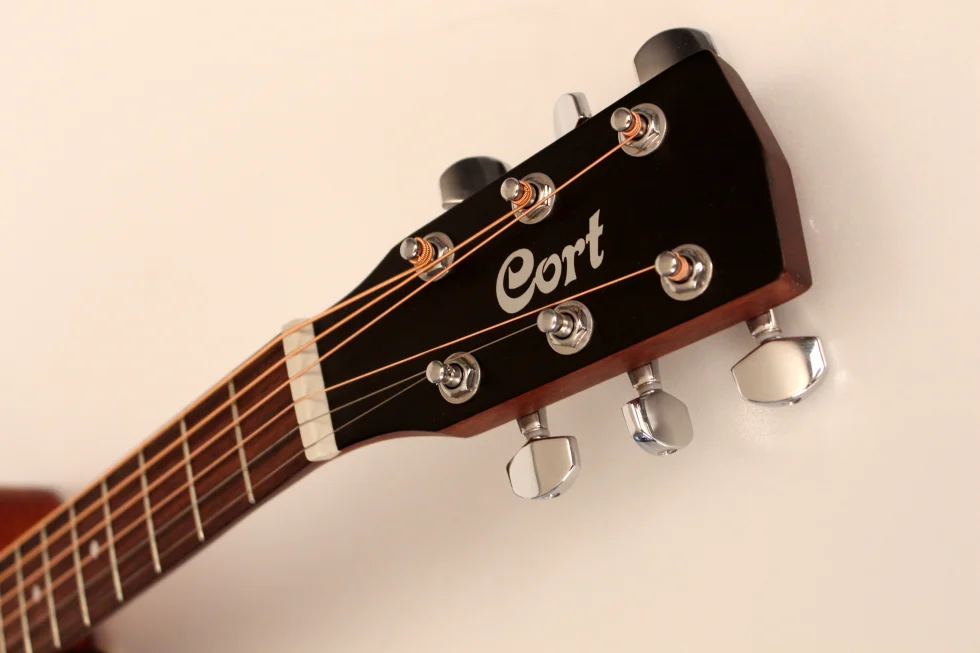 גיטרה אקוסטית 3/4 מהגוני כולל נרתיק Cort AD Mini M OP - תמונה 4