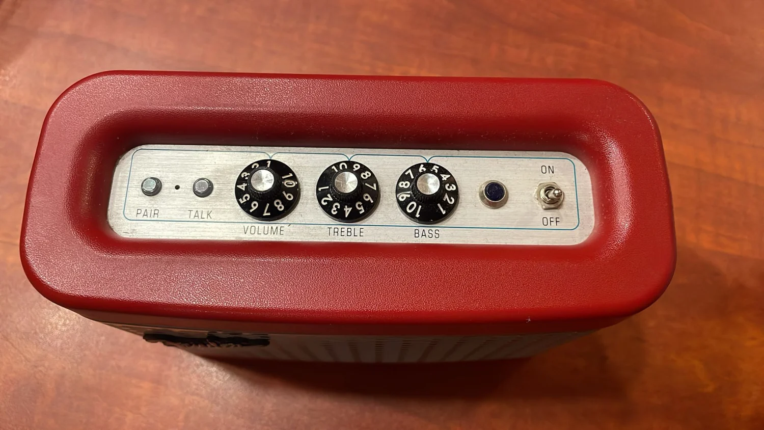 רמקול bluetooth נייד Fender Newport speaker Dakota Red מתצוגה - תמונה 3