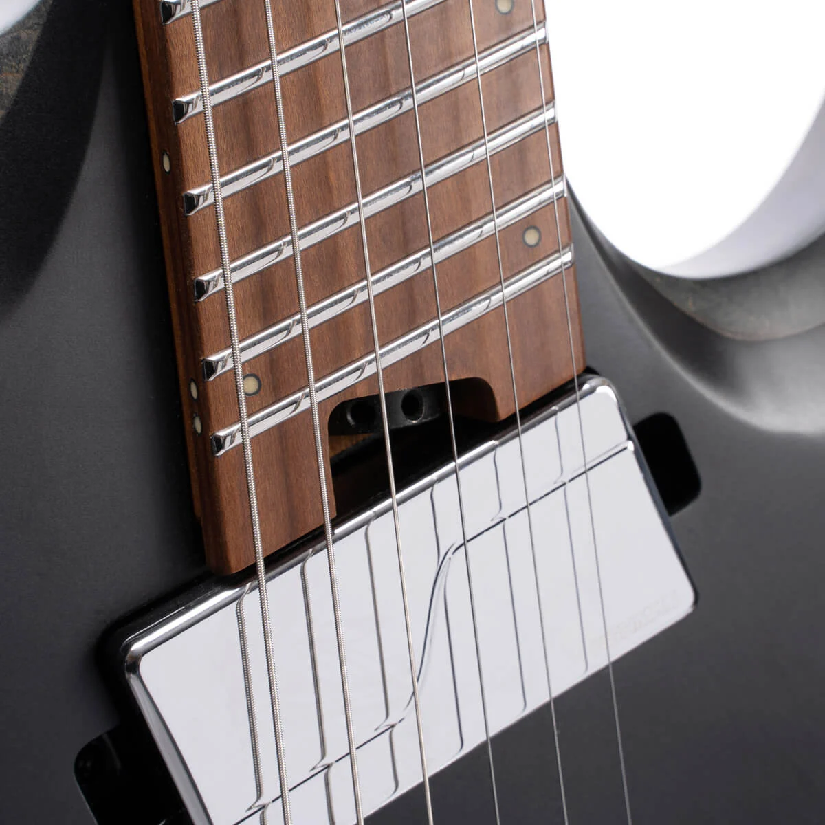 גיטרה חשמלית עם נרתיק Cort X700 Mutility BKS Fishman Fluence HH - תמונה 7