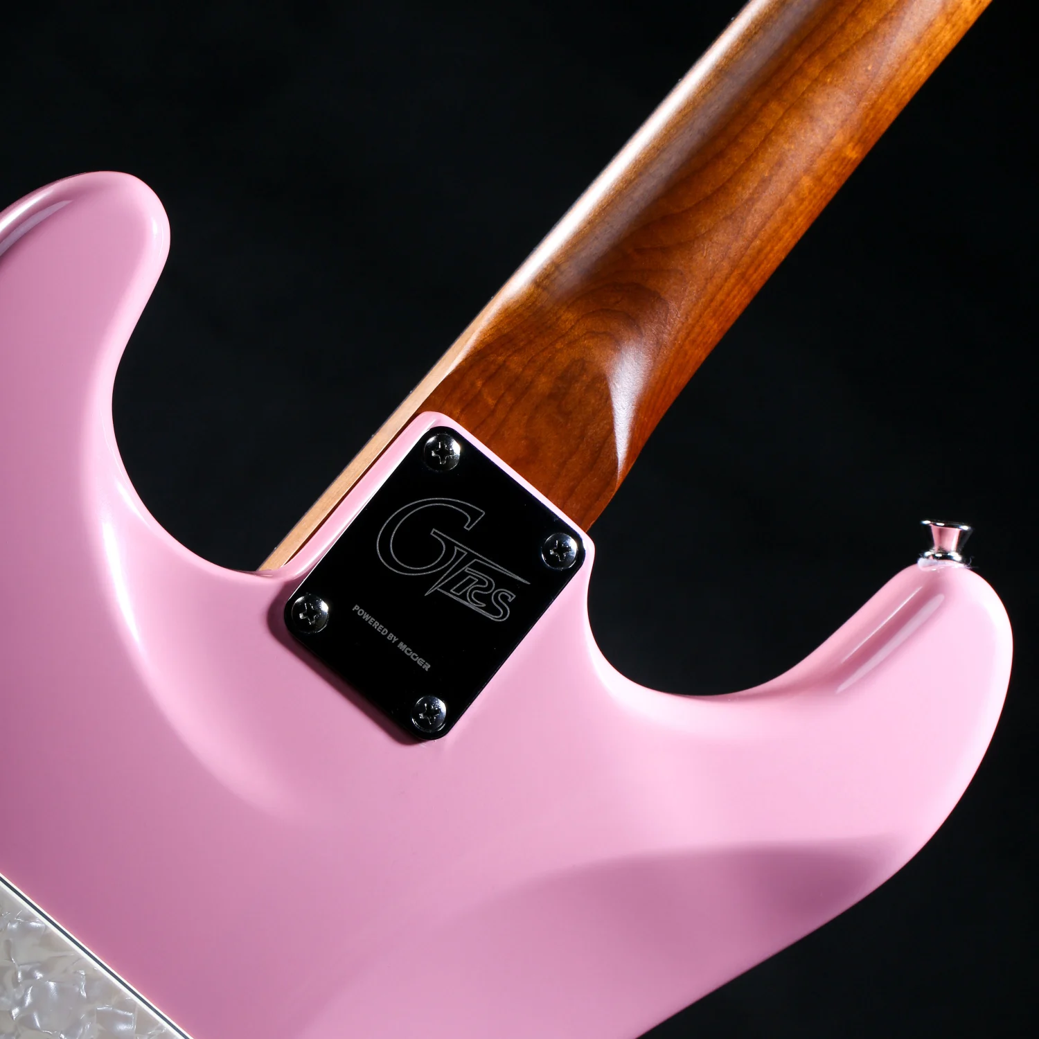 גיטרה חשמלית חכמה Mooer GTRS Professional S801 Intelligent Guitar - Shell pink - תמונה 4