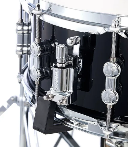 מערכת תופים 5 חלקים ("22) Stage BK מסדרת AQ1 של חברת Sonor