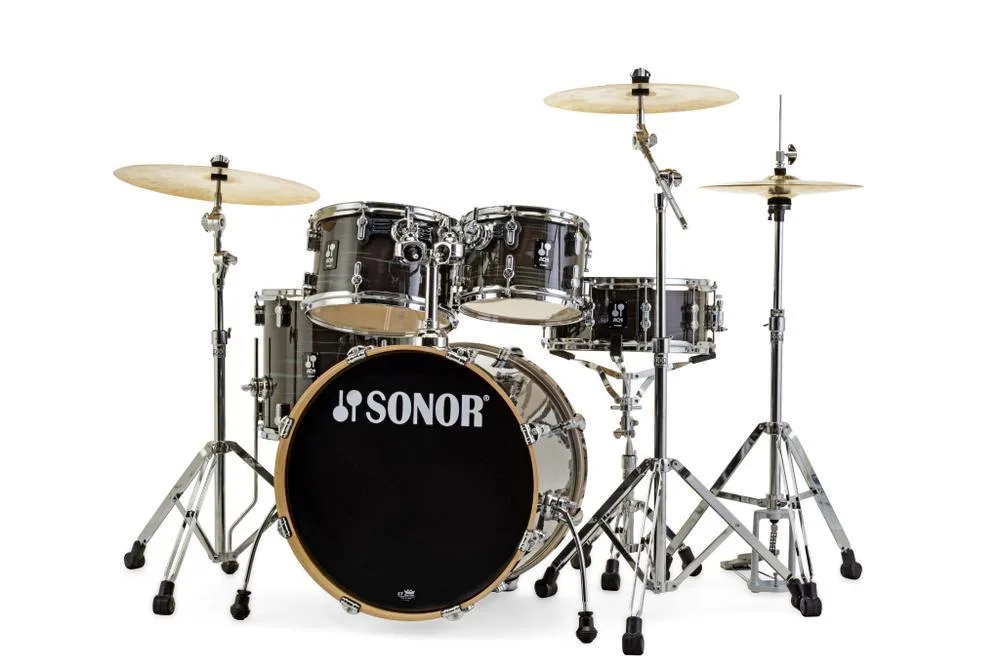 מערכת תופים 5 חלקים ("20) Studio Woodgrain Black מסדרת AQ1 של חברת Sonor