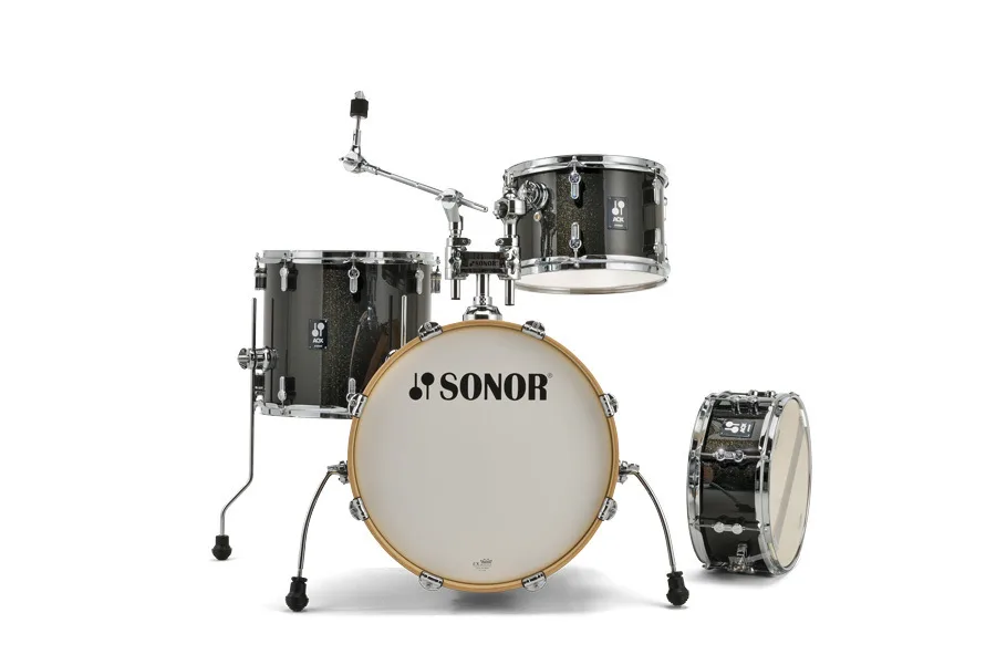מערכת תופים 4 חלקים "18 AQX JAZZ black midnight בצבע שחור מנצנצץ מבית SONOR