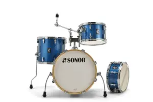 מערכת תופים 4 חלקים "18 AQX Jazz blue בצבע כחול מנצנצץ מבית SONOR