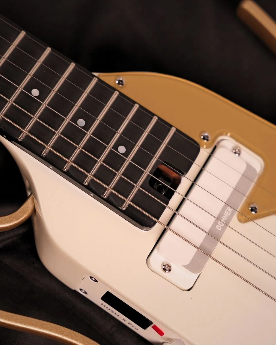 גיטרה חשמלית חכמה Donner Smart Electric Guitar HUSH X PRO White Luxe EC7450